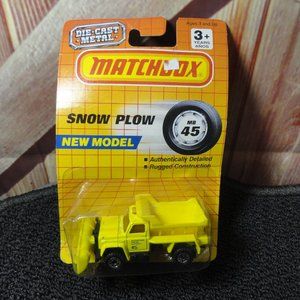 Matchbox Snow plow truck 1990 edition Detailed, hard to find. Man ca…